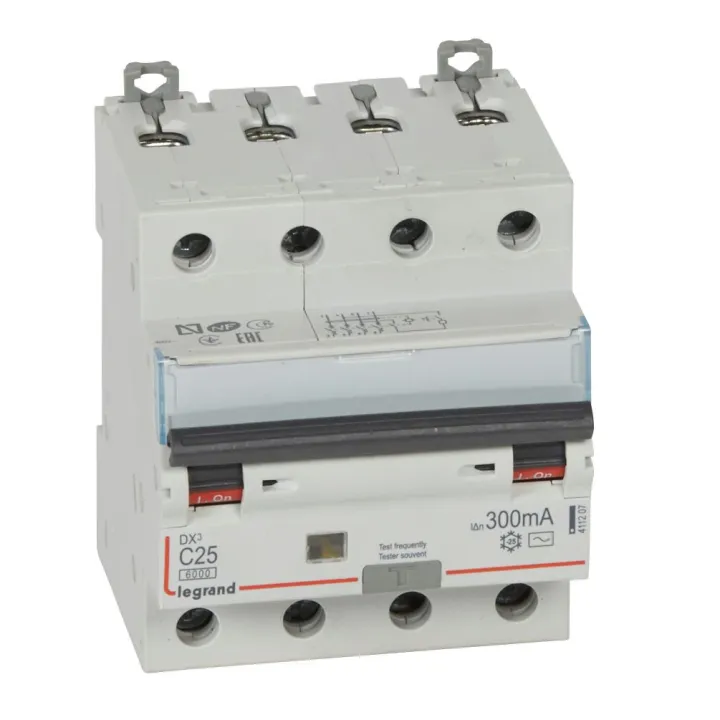 Disj diff monobloc DX³6000 arrivée haut/départ bas vis 4P 25A typeAC 300mA