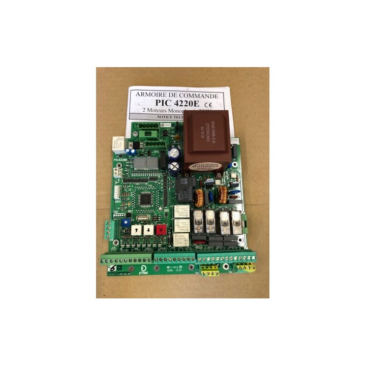 PIC 4220 EM  Carte PIC4220 en coffret métal*