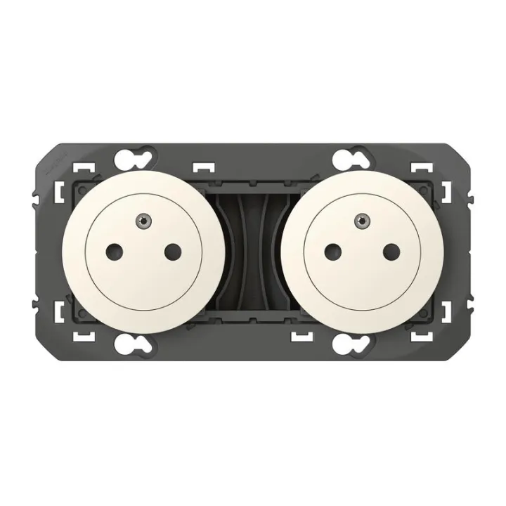 Double Prise De Courant 2P+T Surface Dooxie 16A Précâblées Finition Blanc