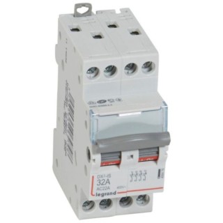 DX3 IS 4P 32A