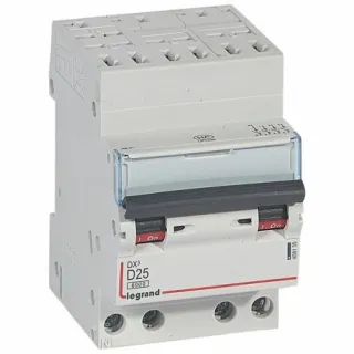 Disjoncteur Dx³ 6000-Auto/Vis-4P-400V~-25A-Courbe D-Peigne Hx³ Opti 4P -3M