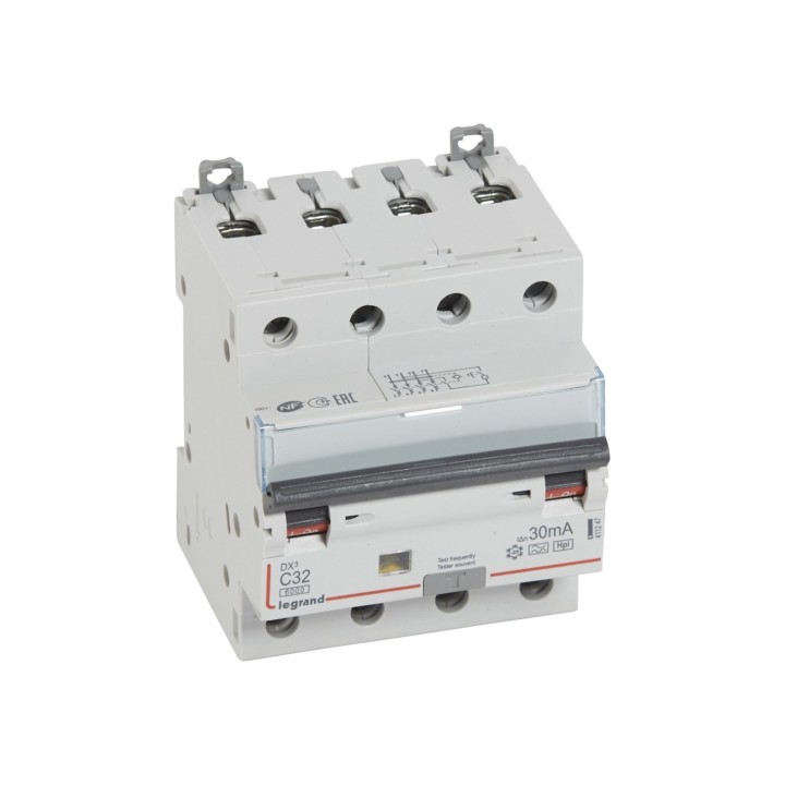 DX3 4P C32 6000A F 30MA 4M
