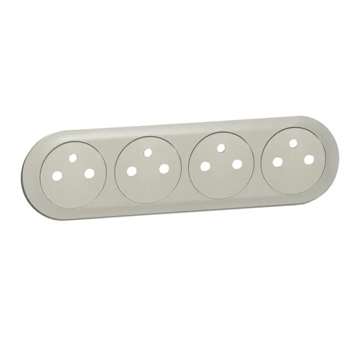 Enjoliveur Céliane Quadruple Prise 2P+T Surface Précablée Compacte - Titane