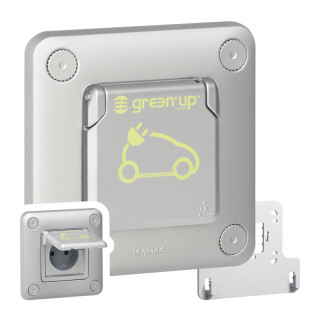 PRISE VE 3KW F/B IP55