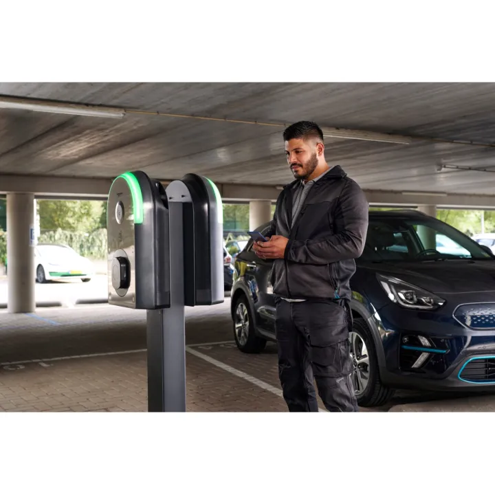 Borne De Recharge Evlink Pro Ac 3Ph-22 Kw-32A-1 Priset2S+Te-Rdc-Dd 6 Ma+ Rcd Type Asi + Mnx