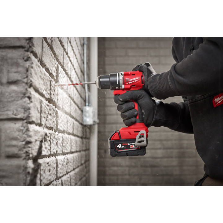 M18 BLPDRC-402C-Perceuse à percuss BRUSHLESS,18V, 4,0 Ah , 60 Nm