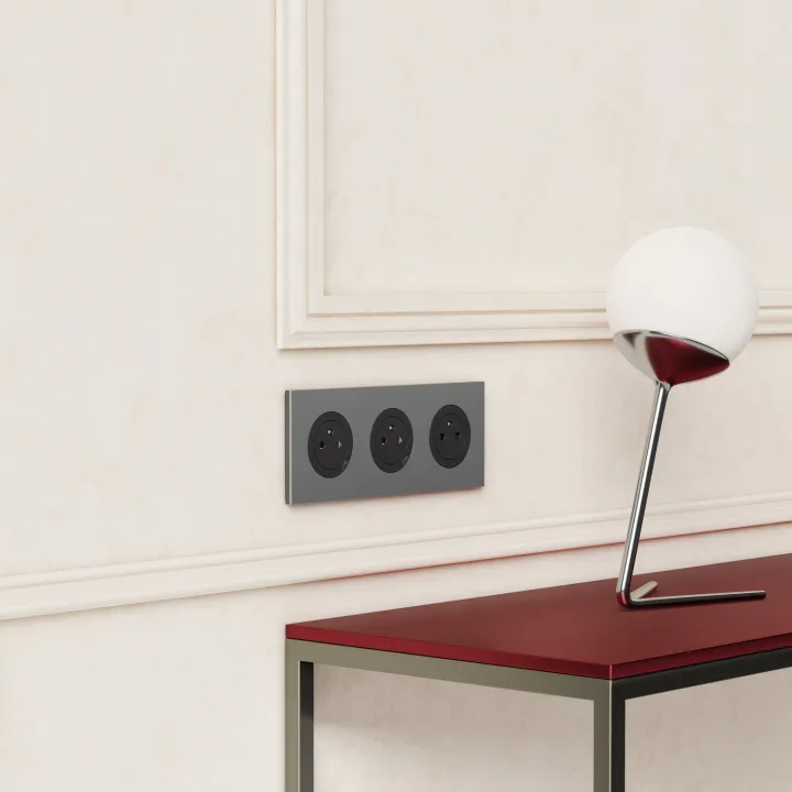Odace - Prise 2P+T Affleurante - Bornes Automatiques - Noir Onyx