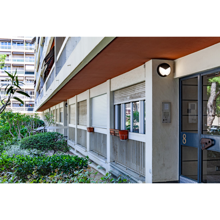 Rondino 2200Lm 4000K Vav Ik11++/120J Ip66 Ø270Mm Hf Pro Bl