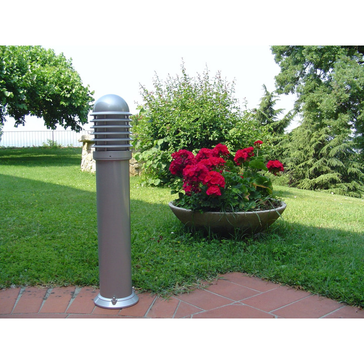 CALEO 1 - Borne Ext. IP44 IK07, gris, E27 100W max., Lpe non incl., haut.73cm