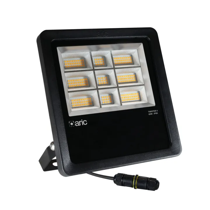 Twister 4 Noir 60W 3000K Ip66 Ik08 9000Lm 90° 50000H