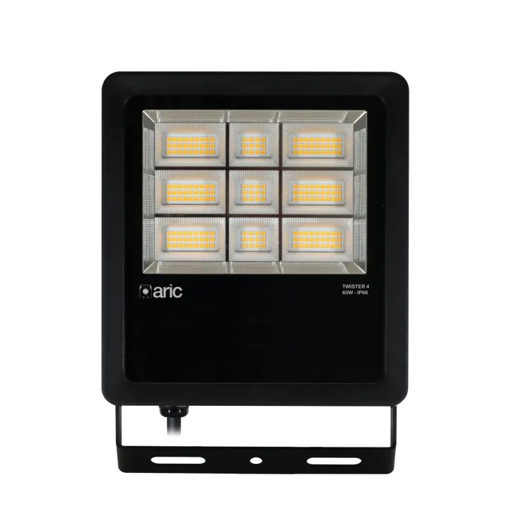 Twister 4 Noir 60W 3000K Ip66 Ik08 9000Lm 90° 50000H