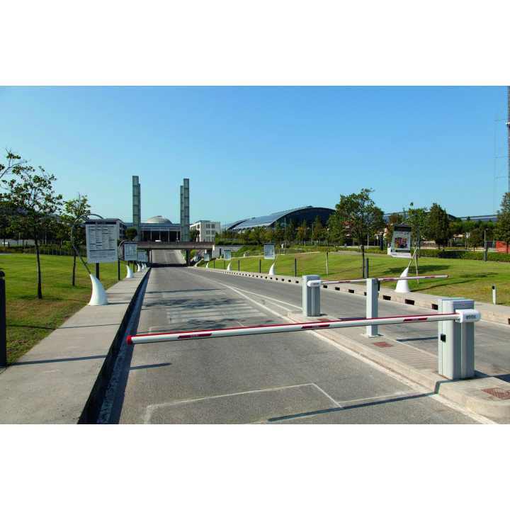 Corp de barrière B680H pour lisse de 2,3 à 8,3m. Moteur Brushless. Usage continu