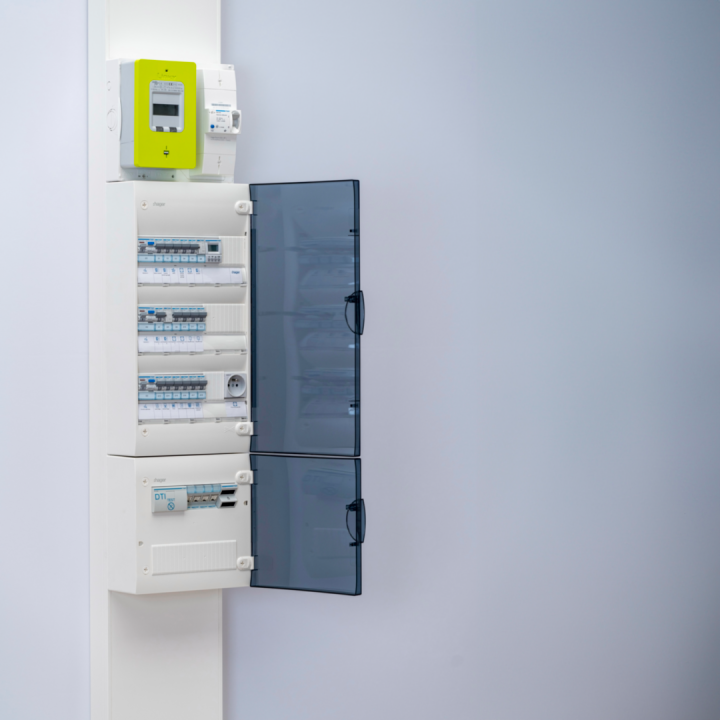 Barre d'alimentation des inter. diff. pour coffret 2 rangées entraxe 125 mm