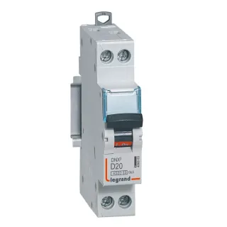 Disjoncteur Dnx³ 4500 - Vis/Vis - U+N 230V~ 20A - 4,5Ka - Courbe D - 1 Module