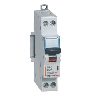 Disjoncteur Dnx³ 4500 - Vis/Vis - U+N 230V~ 25A - 4,5Ka - Courbe D - 1 Module