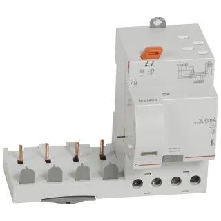 Bloc Diff Adaptable Automatique Dx³ Pour Disj 1 Module/Pôle 4P 40A Typeac 300Ma