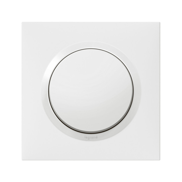 Poussoir Dooxie One 6A 250V~ Avec Plaque Carrée Blanche Et Griffes