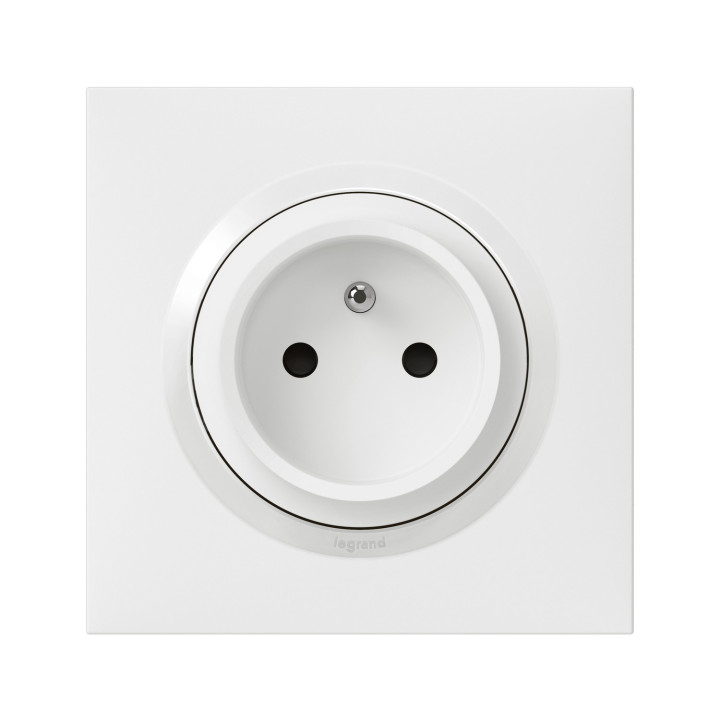 Prise Easyréno 2P+T 16A Faible Profondeur Dooxie One Complet Avec Griffes