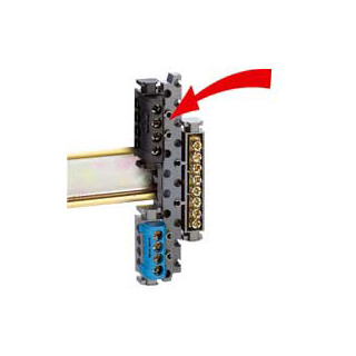 Support universel pour monter tous borniers sur rail symétrique ou asymétrique