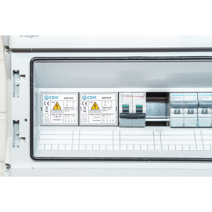 Alimentation À Découpage 12V Dc 3,5A Non-Secourue • 3 Modules Rail Din Protégés