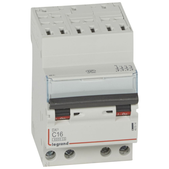 Disjoncteur Dx³ 6000 -Auto/Vis- 4P- 400V~-16A-Courbec-Peigne Hx³ Opti 4P -3M