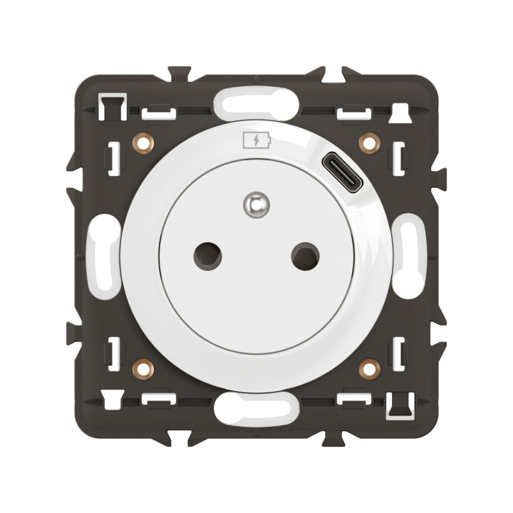 Prise 2P+T avec prise USB Type-C 7,5W Céliane enjoliveur Blanc et support