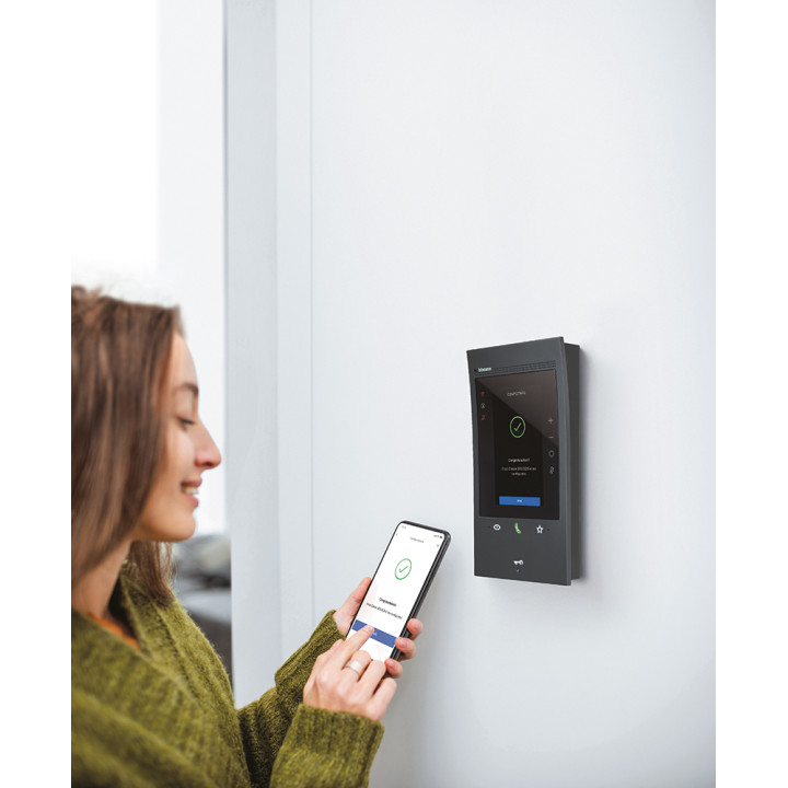 Poste intérieur vidéo connecté Classe 300EOS with Netatmo 5pouces vertical noir