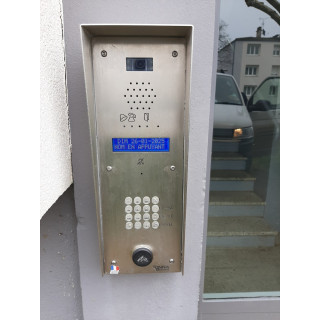 Platine de rue serenite b2f gsm-interphonie vidéo avec afficheur- clavier à code