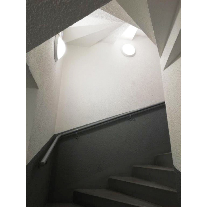 Voila Blanc Module LED 1800  3000K +Détecteur Pro+ Préavis-VAV