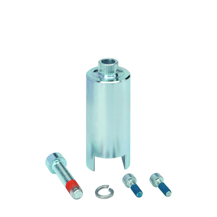 Permet un décalage supplémentaire de la porte de 50mm pour opérateur 950N2.