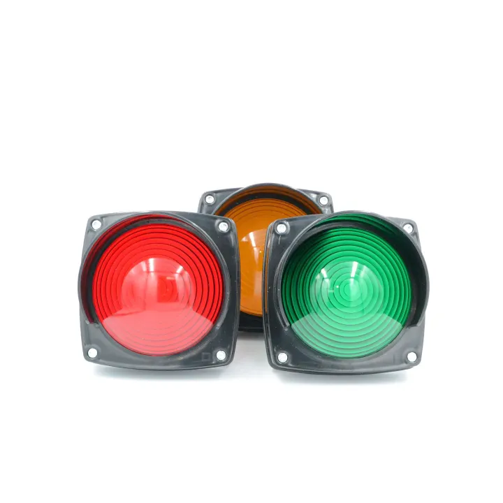 Feu rouge de signalisation type routier diametre 120mm sans ampoule