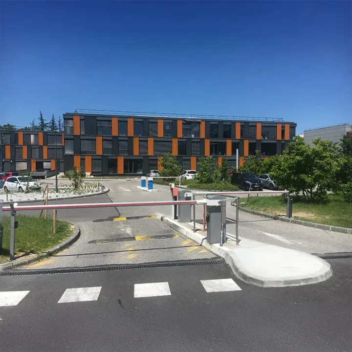 Lba 4-6-7 Lisse Aluminium Ovale 57X84Mm De 7M00 Avec Bande Réflectorisante