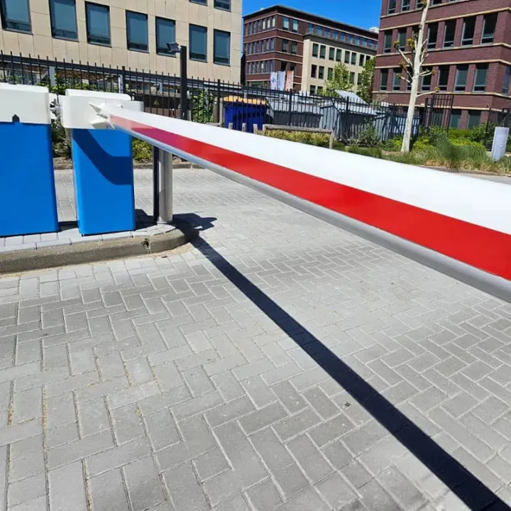 Lisse Alu Ovale Droite 135X93Mm De 8M+Bande Réflectorisante