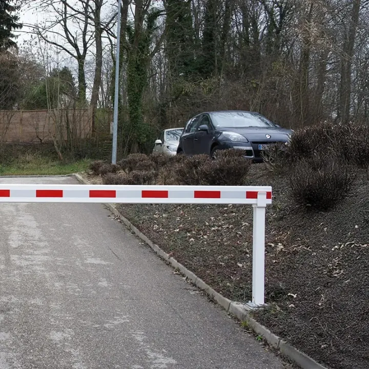 Reposoir A Sceller En Tube 60X60Mm Ral 9010